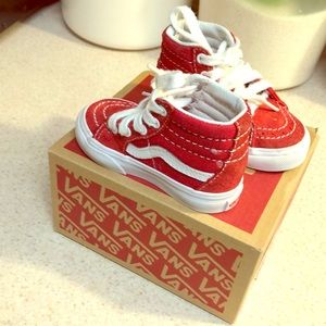 3.5 red Vans